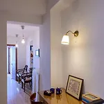 Waveside Sanctuary - Luxurious Seastone