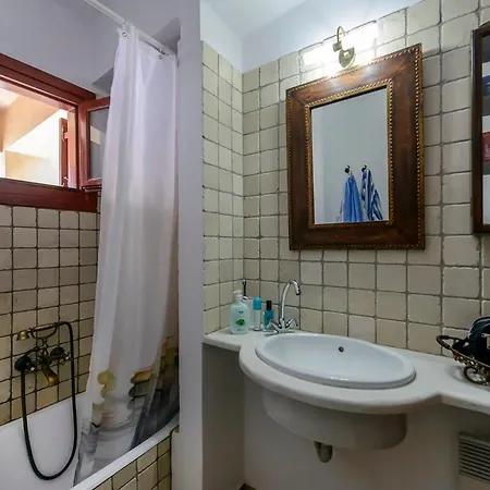Holiday home Waveside Sanctuary - Luxurious Seastone *