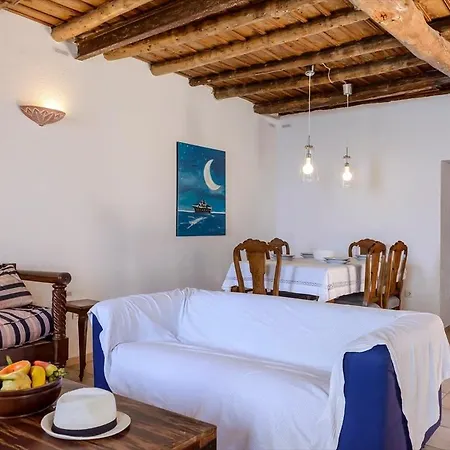 Holiday home Waveside Sanctuary - Luxurious Seastone *
