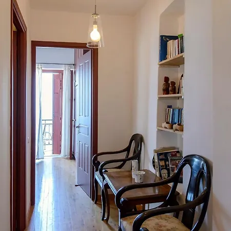 Semesterbostad Waveside Sanctuary - Luxurious Seastone