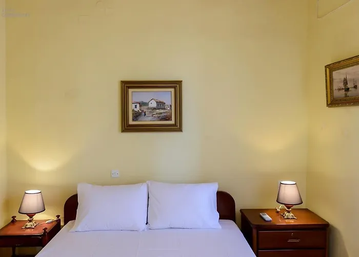 Prázdninový dům Waveside Sanctuary - Luxurious Seastone