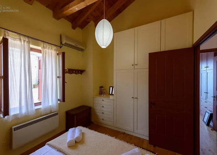 Waveside Sanctuary - Luxurious Seastone Prázdninový dům Avía